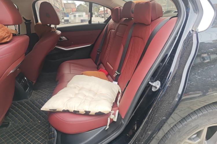 Used BMW i3 2024 eDrive 35 L
