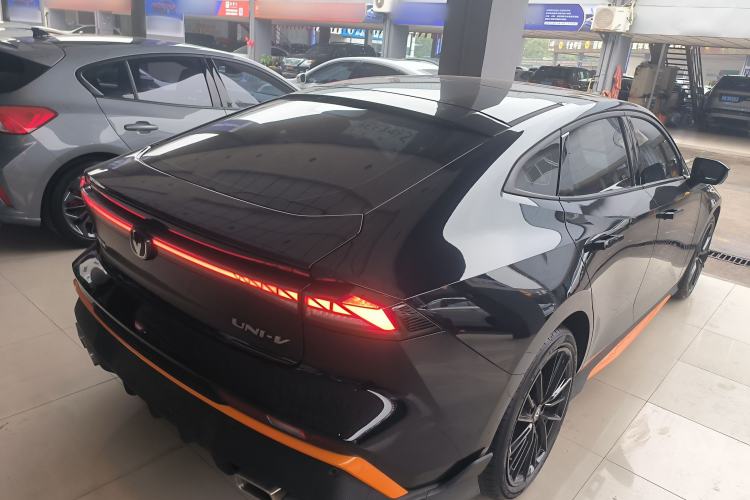 Used CHANGAN UNI-V 2024 1.5T Prestige Sport Edition
