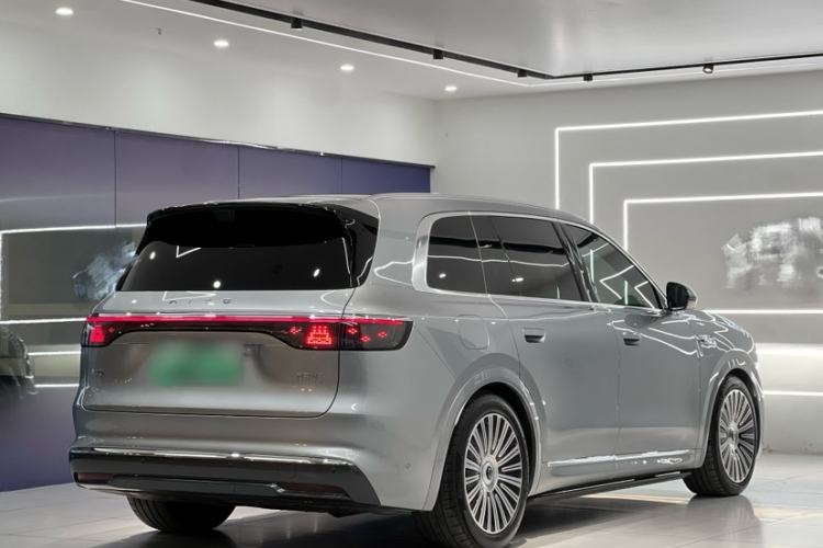 Used Hima AITO M8 2025 Extended-Range Ultra Version 53.4 kWh 6-Seater Edition