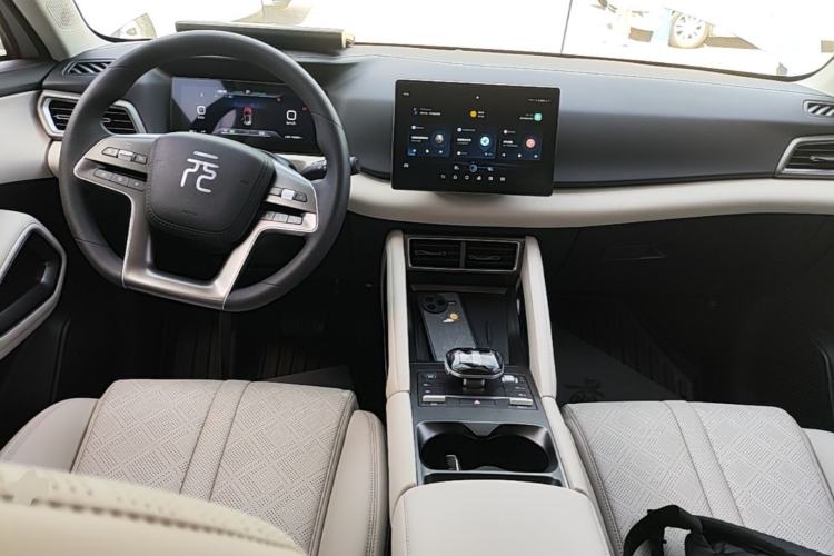 Used BYD Yuan UP 2025 Intelligent Driving Version 401 KM Dynamic Edition