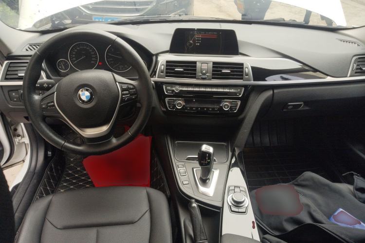 Used BMW 3 Series 2016 320Li Fashion Model Center Console