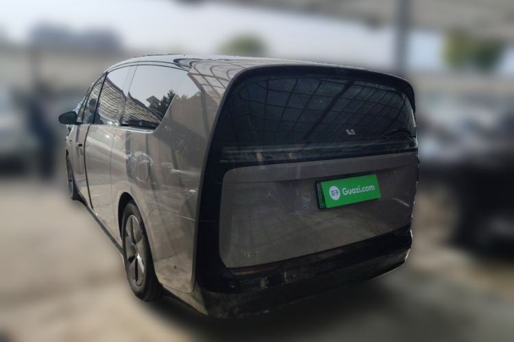 Used Li Auto MEGA 2024 Ultra Model
