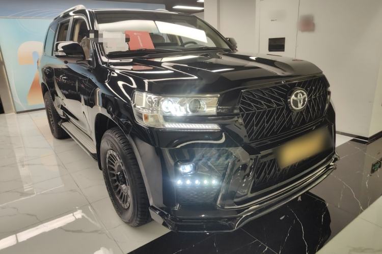 Used Toyota Land Cruiser 2015 4.0L V6 Middle East Limited Edition
