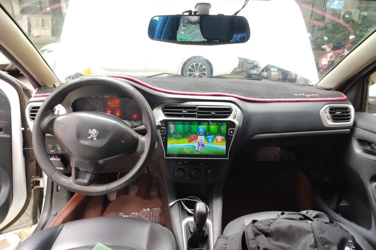 Used Peugeot 301 2014 1.6L Manual Comfort Edition CNG Center Console