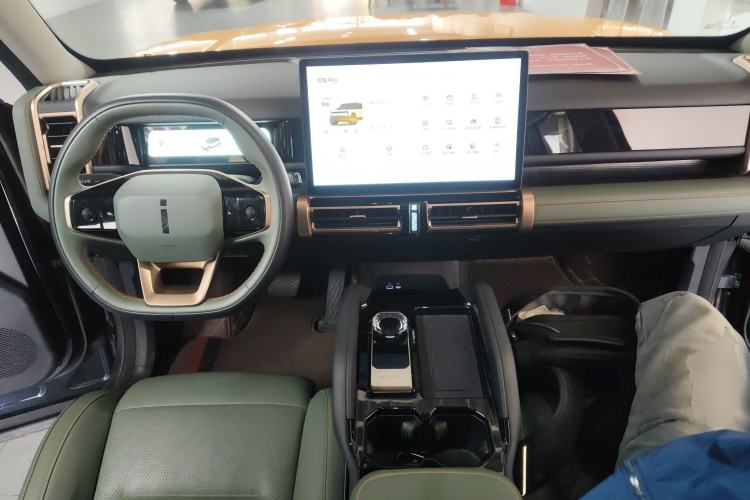 Used iCAR 03 2024 501km Four-wheel Drive Long-Range Advanced Version