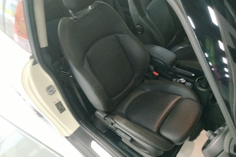 Used MINI 2018 1.5T COOPER Artist