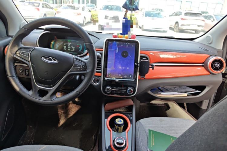 Used Chery QQ Little Ant 2021 150 000 Yuan Ant Fan Edition Ant Cool Version Lithium Iron Phosphate Center Console