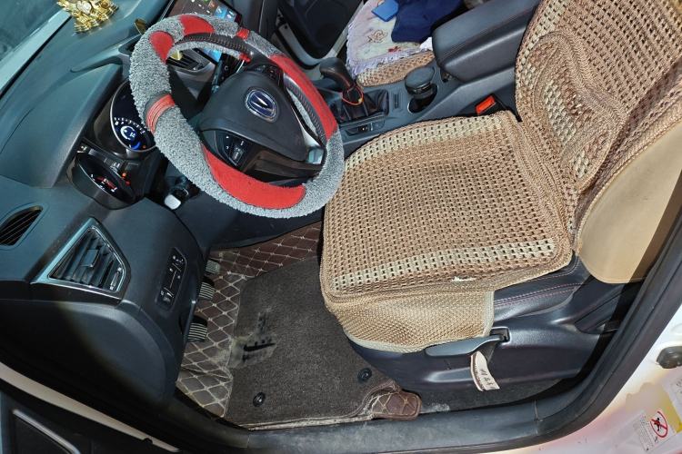 Used CHANGAN CS75 2016 2.0L Manual Luxury Version China V Standard