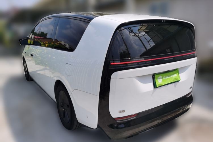 Used Li Auto MEGA 2024 Ultra Model
