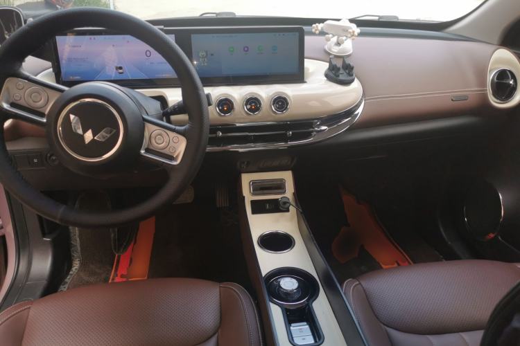 Used Wuling Bingo 2023 333 km Lingxi Connected Version Center Console