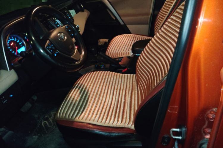 Used Toyota RAV4 2013 2.0L CVT Four-Wheel Drive Fashion Edition