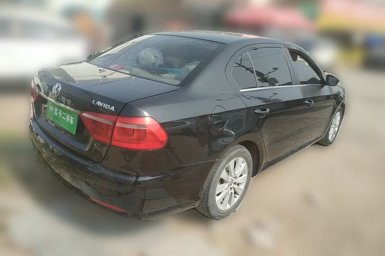 Used Volkswagen Lavida 2013 Restyled Classic 1.6L Manual Comfort Edition