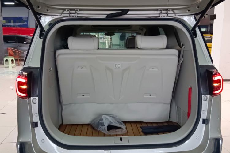 Used Buick GL8 2021 ES Landtrek 653T Comfort Edition
