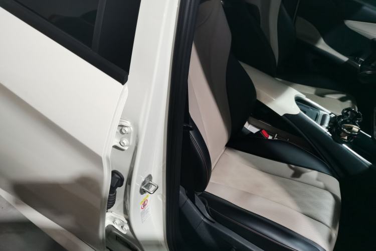 Used BYD Dolphin 2024 Honor Edition 420km Fashion Version
