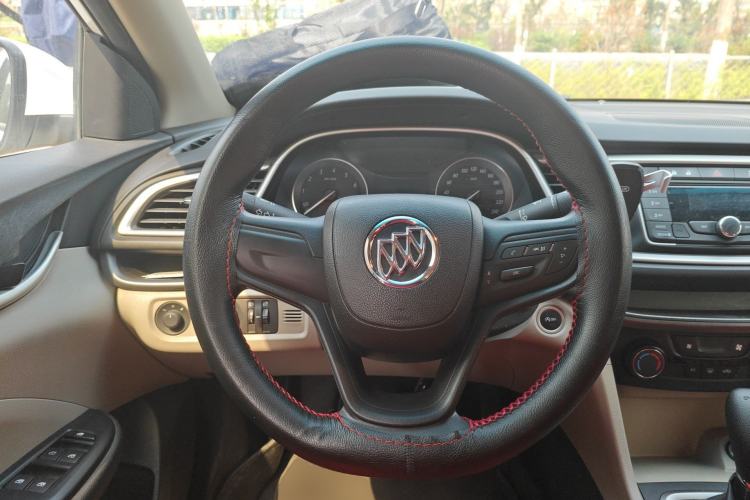 Used Buick GT 2018 15T Dual-Clutch Advanced Model China V Standard Steering Wheel