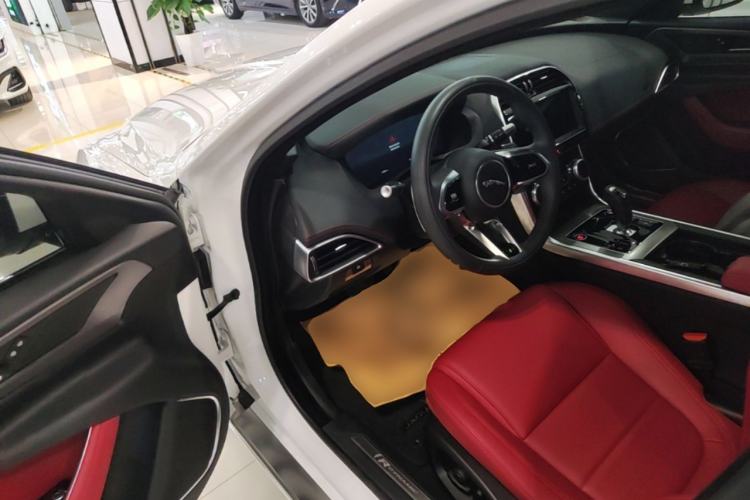 Used Jaguar XEL 2021 2.0T 250 PS R-DYNAMIC S Advanced Sport Edition Driver Seat