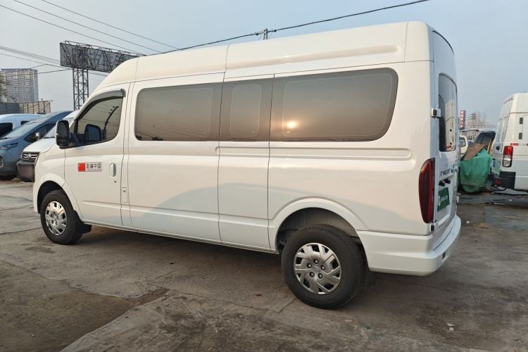 Used SAIC MAXUS Xintu V80 2025 PRO Aoyuntong 2.0T Automatic Long-Wheelbase Mid-Roof Model with 6/7/8/9 Seats
