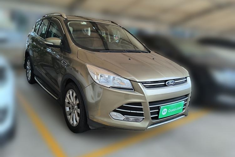 Used Ford Kuga 2015 1.5L GTDi Two-Wheel Drive Fashion Edition Front Right 45 Deg