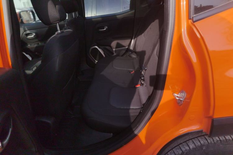 Used Jeep Renegade 2017 180T Automatic High-Energy Version
