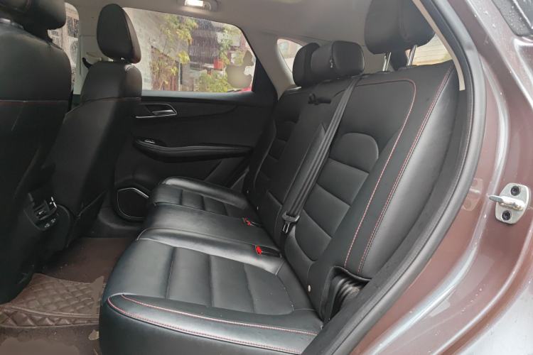 Used MG Pilot 2021 300TGI Automatic Two-Wheel Drive Fuel-Efficient Luxury Edition
