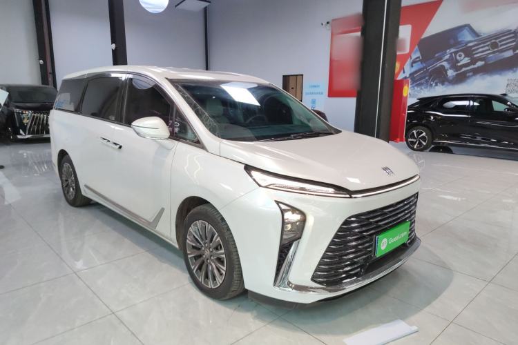 Used Buick GL8 2025 Lu Zun Deluxe Edition Front Right 45 Deg