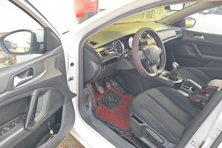 Used Peugeot 408 2018 Revised Version 1.8L Manual Leading Edition Driver Seat