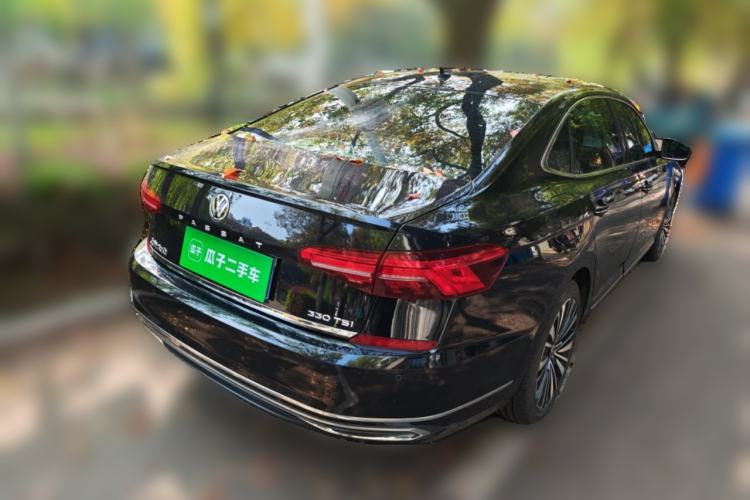 Used Volkswagen Passat 2019 330TSI Luxury Edition China VI Standard
