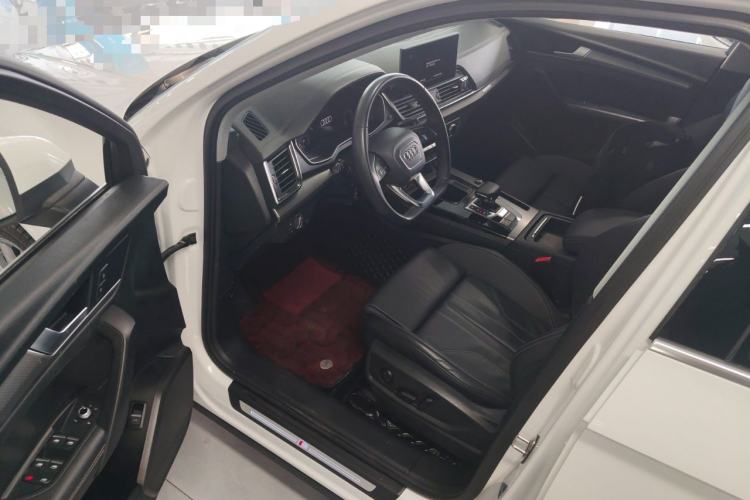 Used Audi Q5L 2022 40T Luxury Dynamic Model Driver Seat