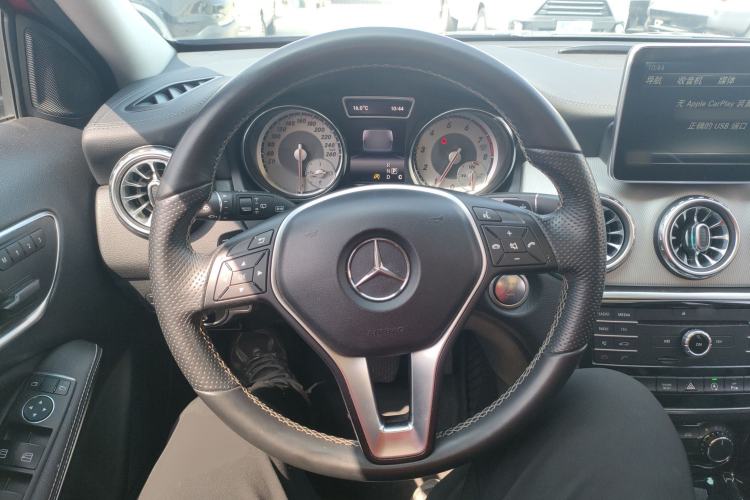 Used Mercedes-Benz GLA 2016 GLA 220 4MATIC Fashion Edition
