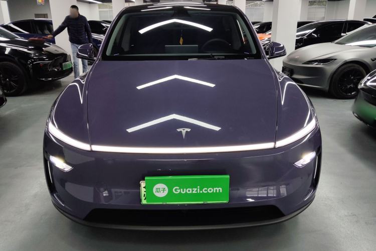 Used Tesla Model Y 2025 Rear-Wheel-Drive Version