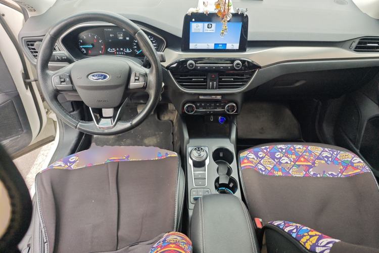 Used Ford Focus 2019 Sedan EcoBoost 125 Automatic Trendy Model China VI Standard
