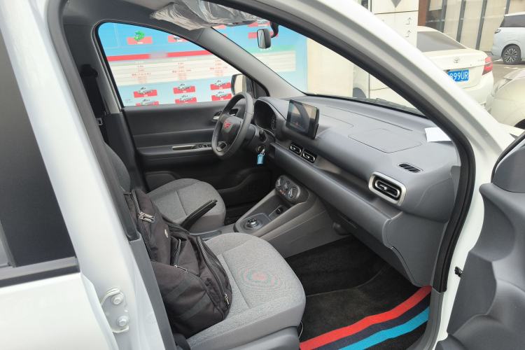 Used Wuling Hongguang New Energy 2025 Extended-Range Hybrid 50KM Comfort Version