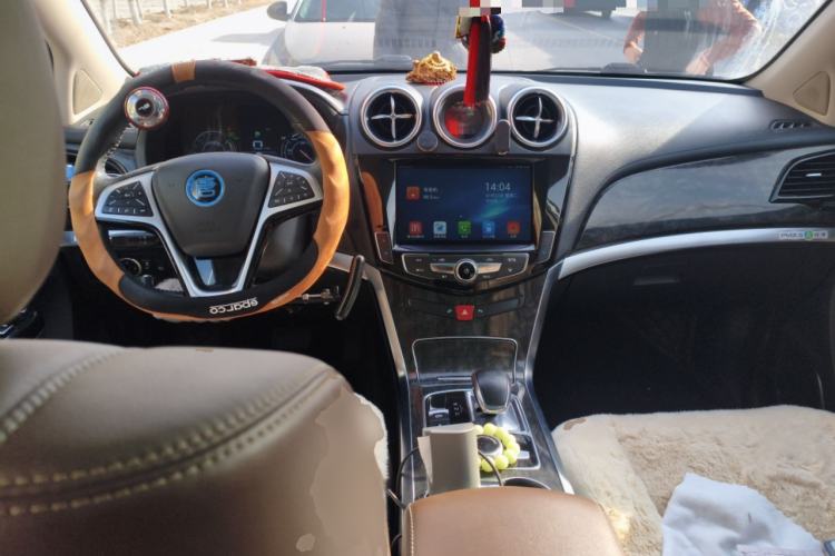 Used BYD Tang New Energy 2017 2.0T All-Wheel Drive Hyatt Model