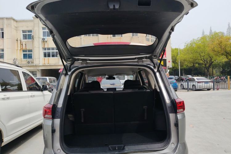 Used Baojun 360 2019 Revised Version 1.5L Manual Elite China VI Trunk