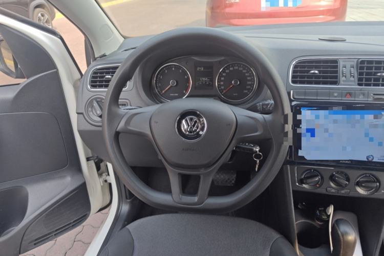 Used Volkswagen Polo 2014 1.4L Automatic Comfort Edition Steering Wheel