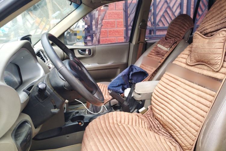 Used Huatai Santa Fe Classic 2012 2.0L Gasoline Manual Two-Wheel Drive Navigation Edition Left Front Seat