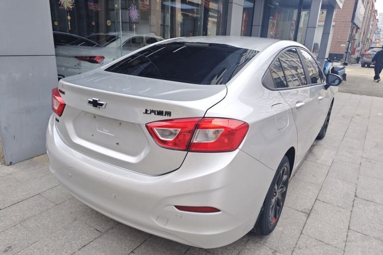 Used Chevrolet Cruze 2018 Redline 320 Automatic Pioneer Edition