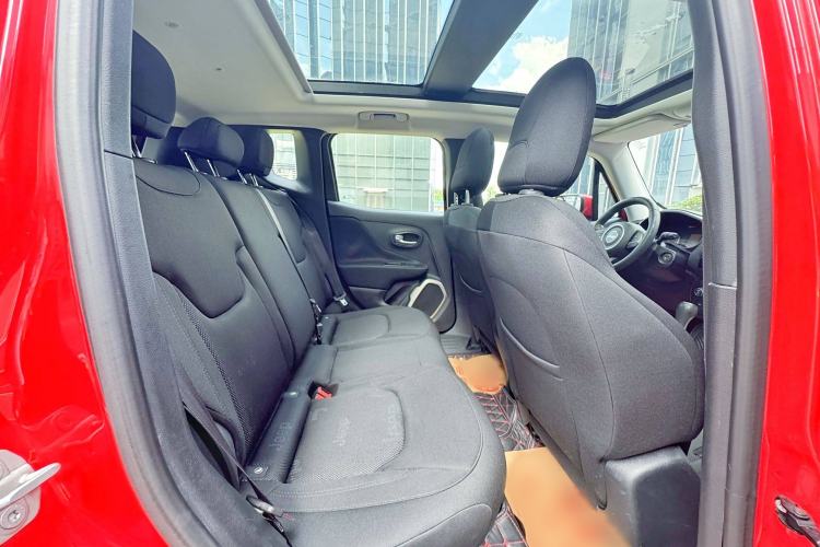 Used Jeep Renegade 2018 Connected Large Screen Version 180T Automatic High-Energy Edition