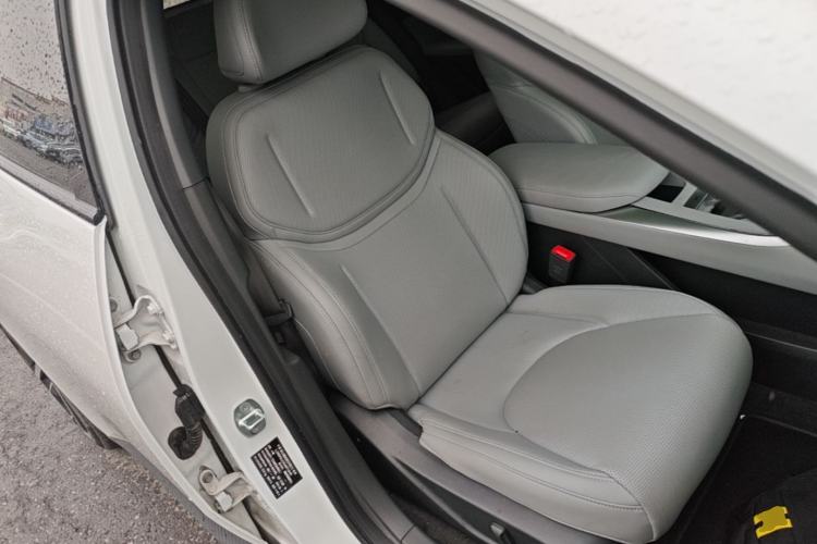 Used XPeng MONA M03 2025 600 with Ultra-Long Range Max Right Front Seat