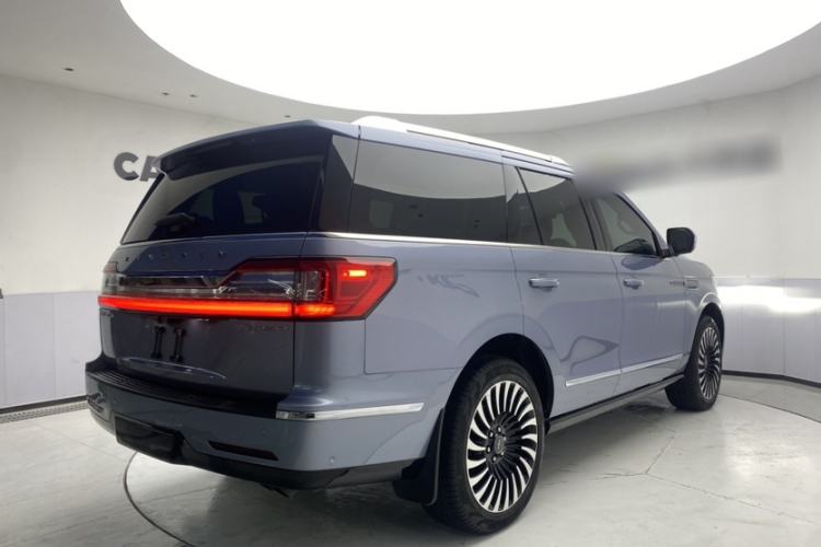 Used Lincoln Navigator 2020 3.5T Presidential Series Exterior 4