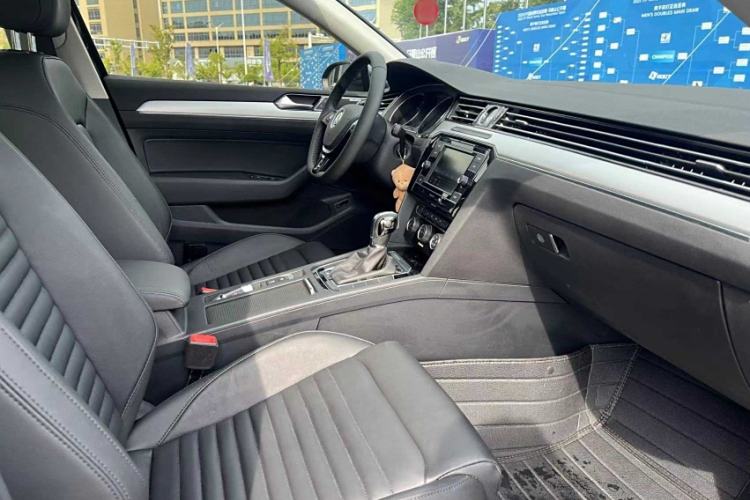 Used Volkswagen Magotan 2019 330TSI DSG Leading Model China VI Standard