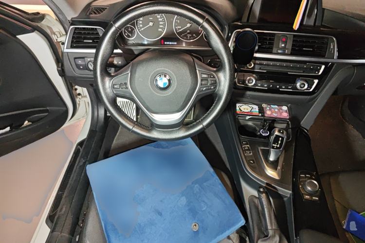 Used BMW 3 Series 2016 320Li Ambition Model Steering Wheel