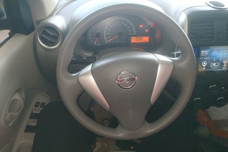 Used Nissan Sunny 2015 1.5XE CVT Master Edition Steering Wheel