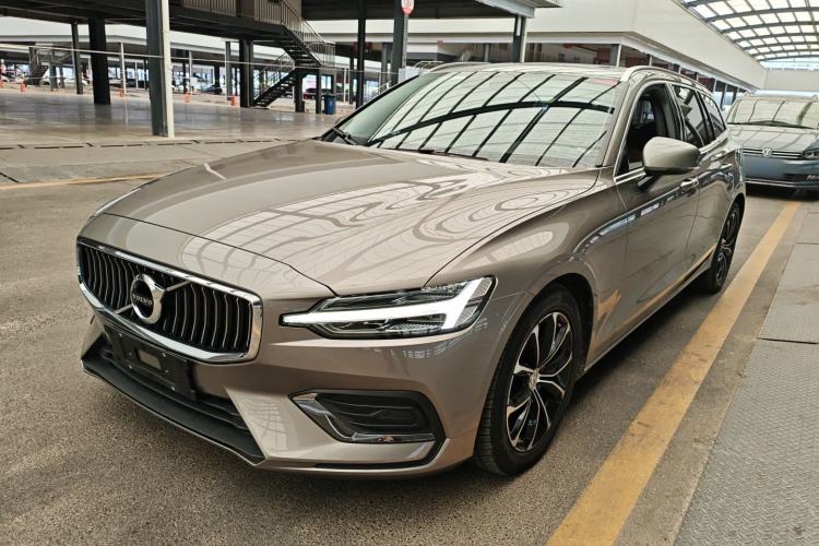 Used Volvo V60 2020 T4 Zhiyi Luxury Edition