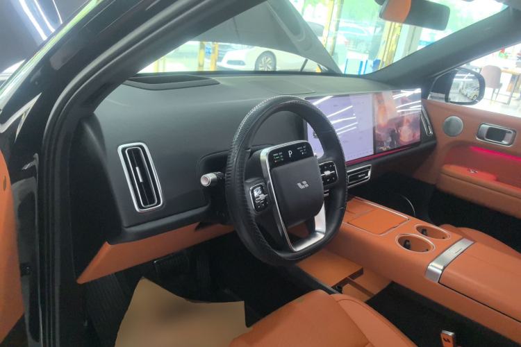 Used Li Auto L6 2024 Pro Model Center Console