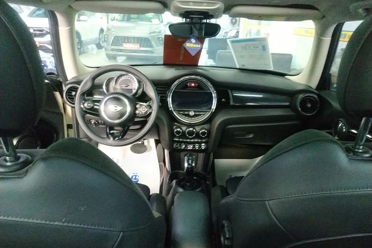 Used MINI 2018 1.5T COOPER Artist