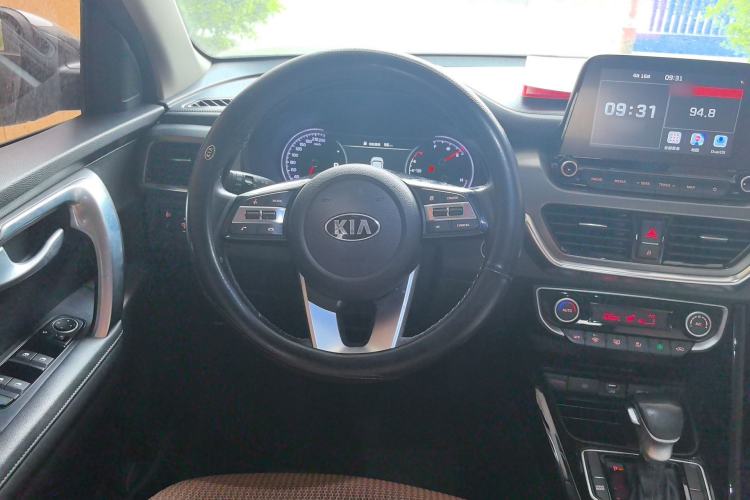 Used Kia Sportage R 2019 2.0L Automatic Smart Luxury Edition Steering Wheel