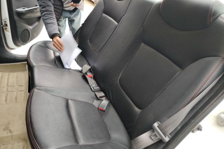 Used Kia K2 2012 Sedan 1.4L MT GLS Commemorative Edition
