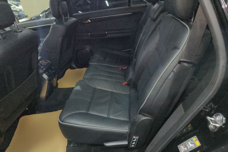 Used Mercedes-Benz R-Class 2017 R 320 4MATIC Business Edition Prestige Model