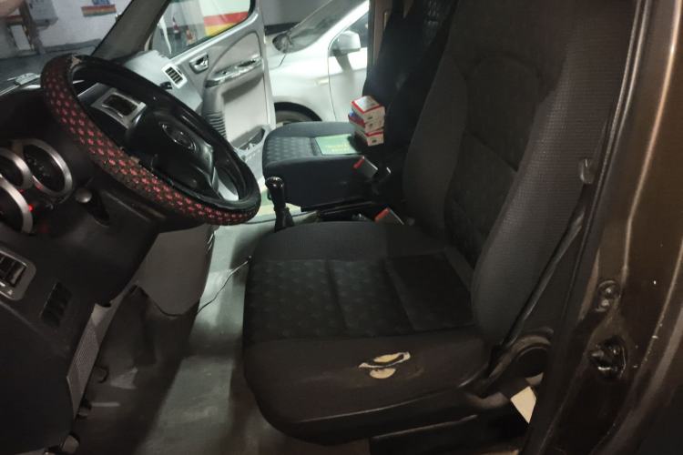 Used Foton MP-X E 2017 2.0L New Express Long Wheelbase 4Q20M Left Front Seat